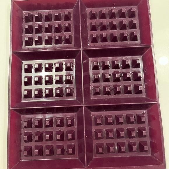 Epicure Waffle Mold - Picture 3 of 3